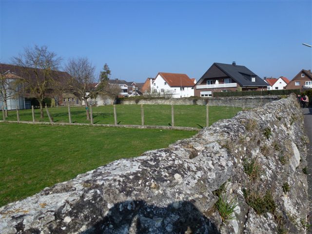 Loepers Mauer am Suedwall 14